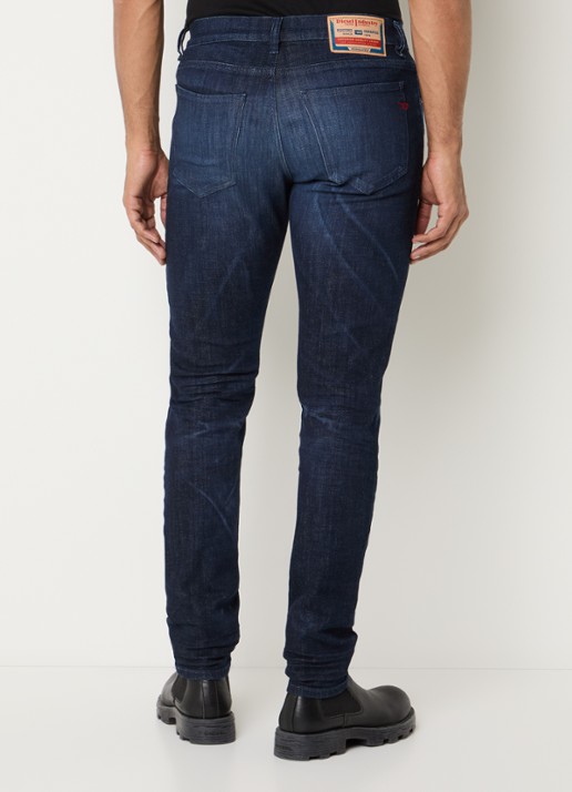 Diesel 2019 D-Strukt slim fit jeans met donkere wassing - achterkant 5 indigo