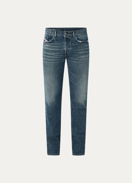 Diesel 2023 D-Finitive slim fit jeans  met medium wassing - voorkant indigo