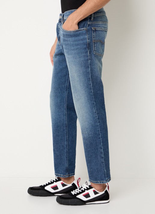 Diesel 2023 D-Finitive straight leg jeans met donkere wassing - detail 2 indigo