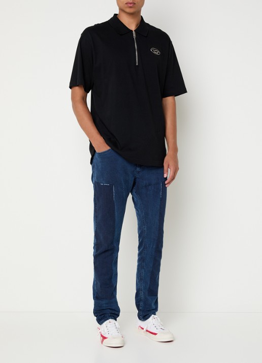 Diesel 2032 D-krooley slim fit joggingbroek van denim  - voorkant 5 indigo
