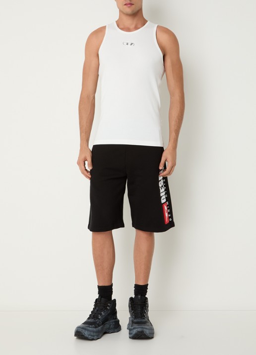 Diesel P-Crow loose fit korte joggingbroek met logoborduring - voorkant 2 zwart