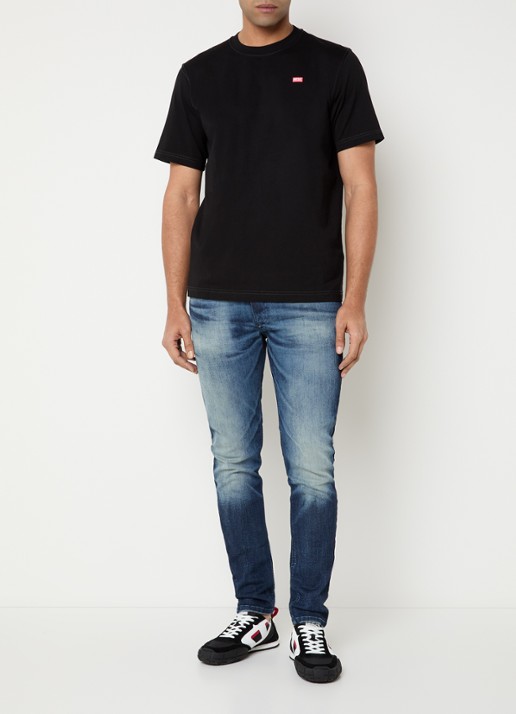 Diesel T-Adjust-V10 T-shirt met logo- en backprint - voorkant 3 zwart
