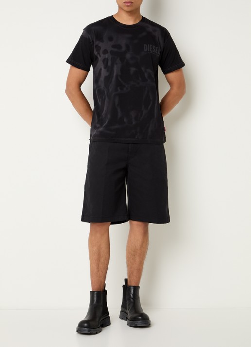 Diesel T-Norm-V7 T-shirt met print en logo - voorkant 3 zwart