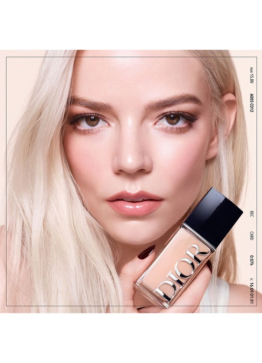 DIOR Dior Forever Skin Wear - vloeibare foundation - detail 5  3wp