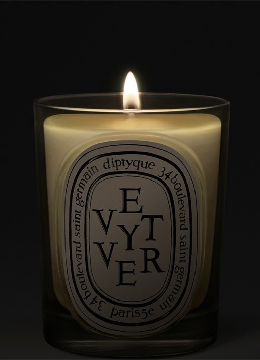 DIPTYQUE Vetyver Classic geurkaars 190 gram - voorkant 4 beige
