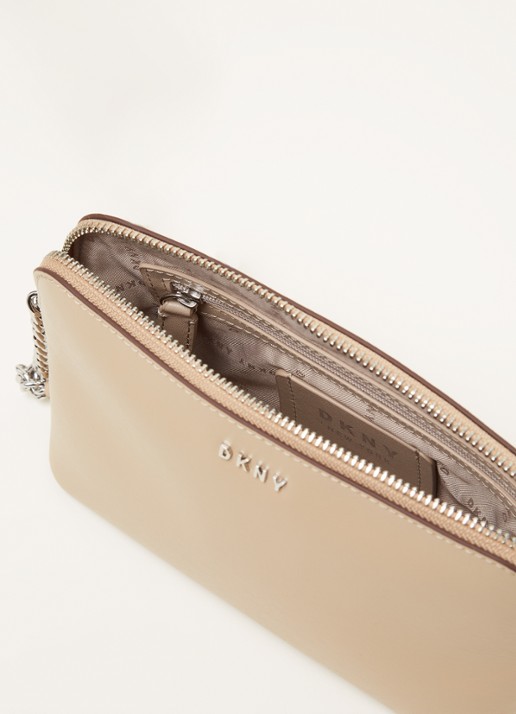DKNY Bryant Dome crossbodytas van leer - detail 3 beige