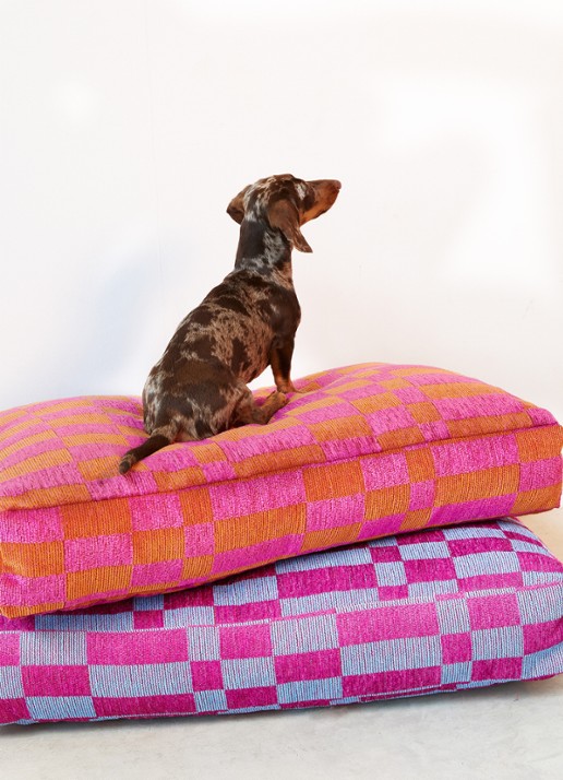DOGGUO Block L hondenmand 105 x 65 cm  - achterkant 5 roze