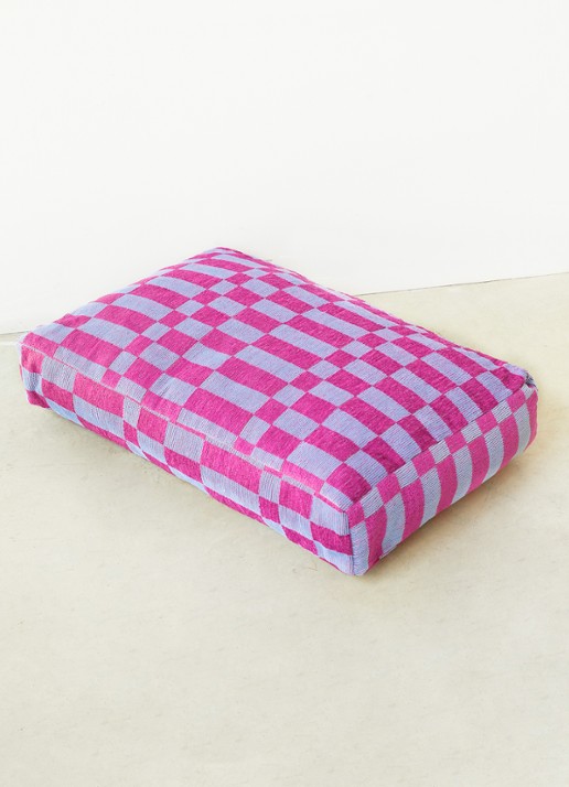 DOGGUO Hondenmand met print 85 x 55 cm - detail roze