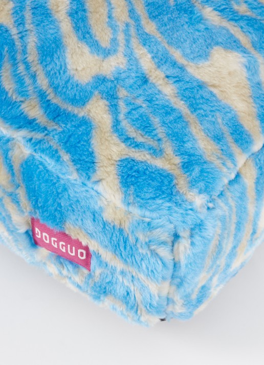 DOGGUO Swirl L hondenmand 105 x 65 cm - detail blauw
