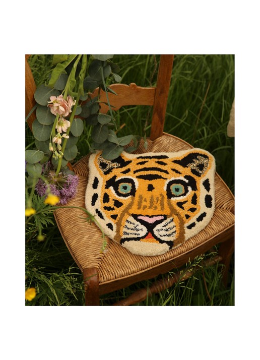 Doing Goods Cloudy Tiger Head voetenkleed 32 x 30 cm - detail 5 orange