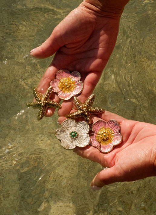 Doing Goods Faye Flower deur- en kastknop 5 cm - voorkant 2 roze