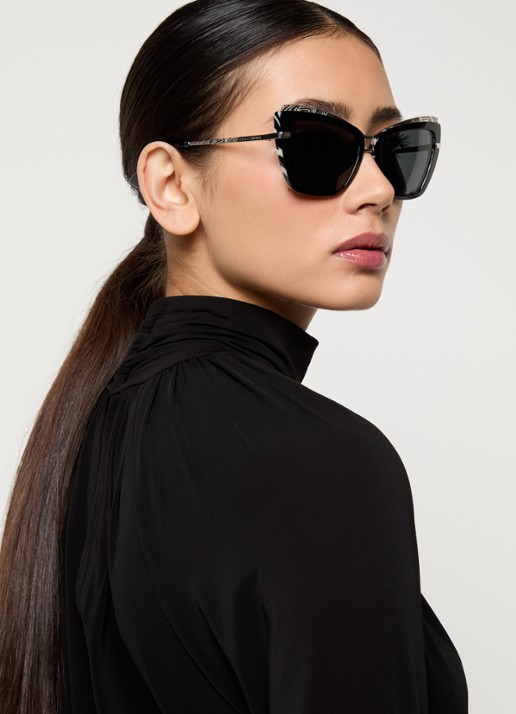 Dolce & Gabbana Butterfly zonnebril DG4472 - voorkant 2 zwart