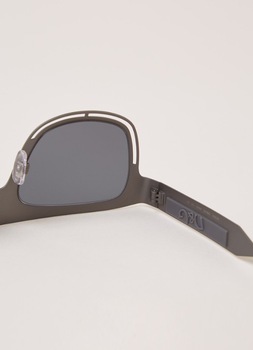 Dolce & Gabbana Zonnebril DG2232 - detail 4 grijs