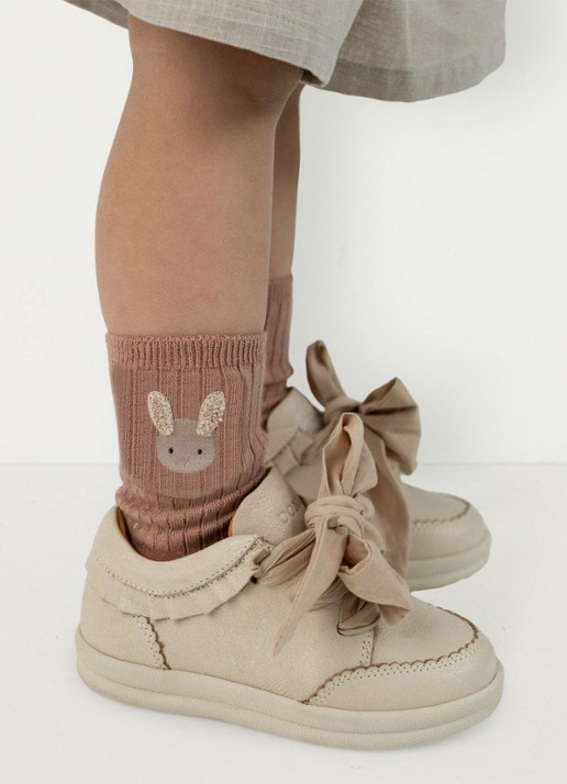 Donsje Amsterdam Bell Fluffy Bunny sokken met borduring - voorkant 2 oudroze
