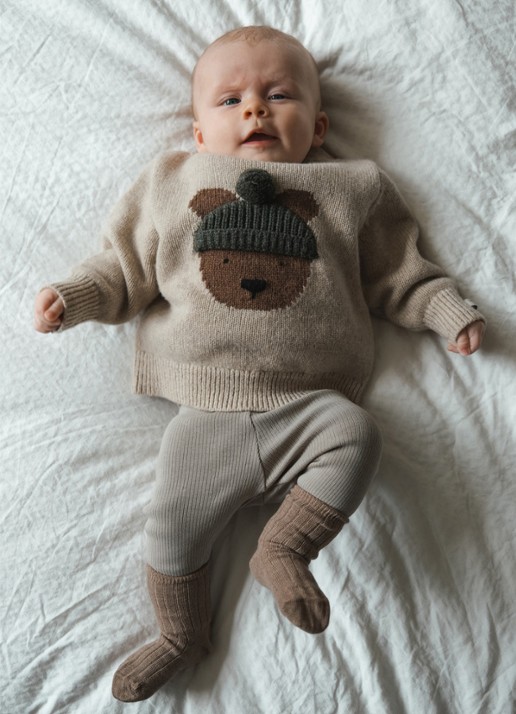 Donsje Amsterdam Denn Merino Wool Sweater | Bear - voorkant 5 beige