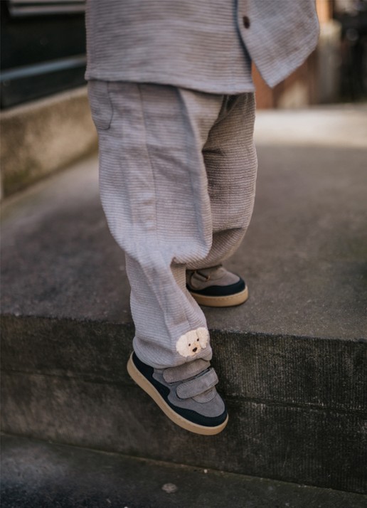 Donsje Amsterdam Pivalo sneaker van leer - voorkant 7 lichtblauw