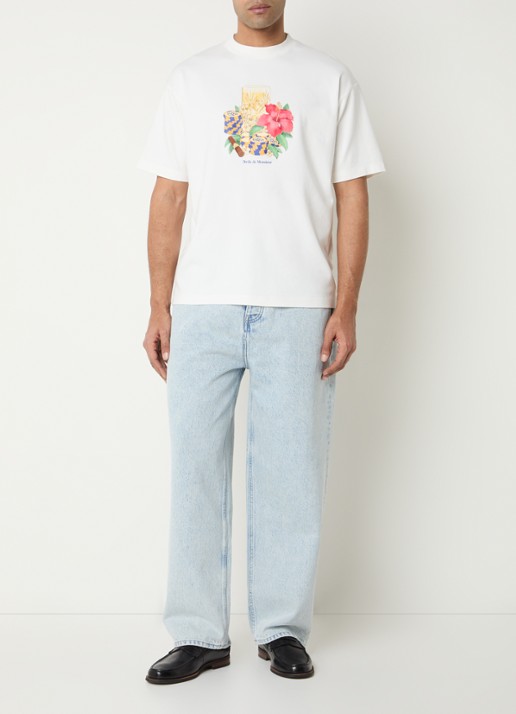 Drôle de Monsieur Hibiscus Club T-shirt met print - voorkant 2 gebroken wit