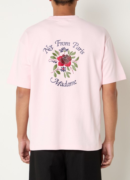 Drôle de Monsieur Slogan Rose T-shirt met logo- en backprint - detail 3 lichtroze
