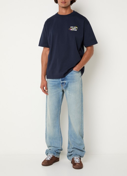 Drôle de Monsieur Vine T-shirt borduring - voorkant 3 donkerblauw
