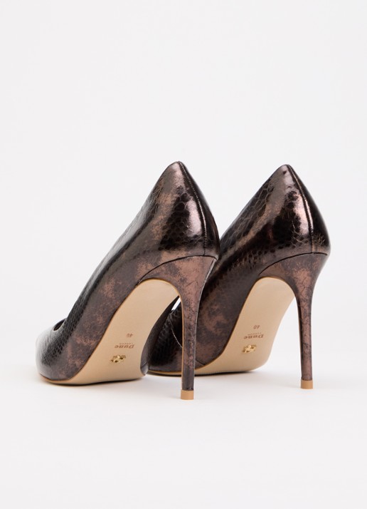 Dune London Assured pump van leer met crocostructuur - achterkant 4 donkerbruin
