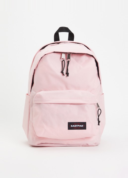 Eastpak Day Office rugzak met 16 inch laptopvak  - voorkant 3 lichtroze