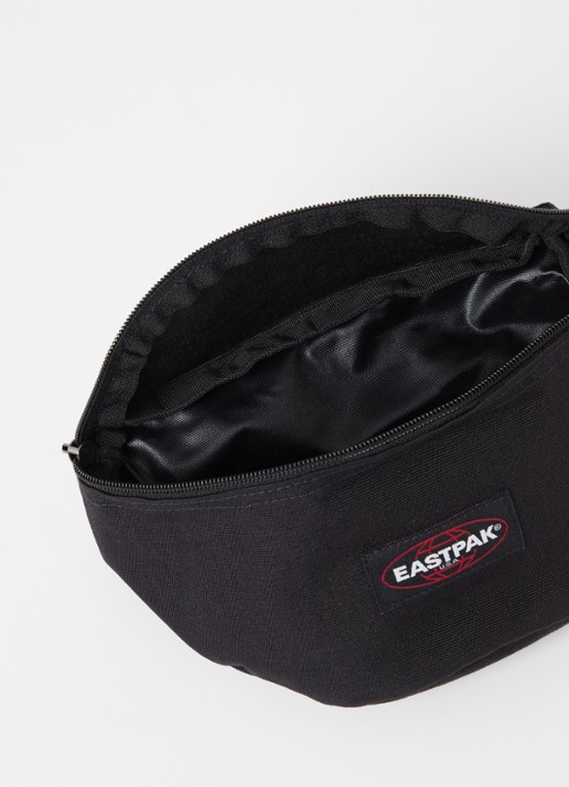 Eastpak Springer heuptas met logo - detail zwart
