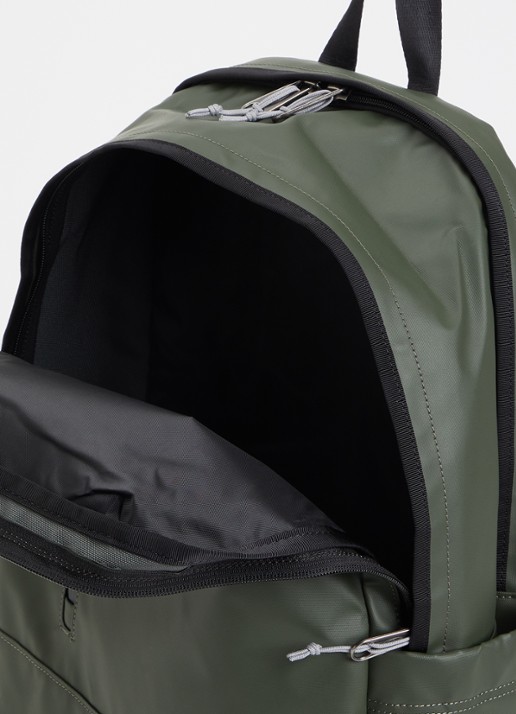 Eastpak Tarp Pack rugzak met 16 inch laptopvak en waterafstotende coating  - detail 2 legergroen