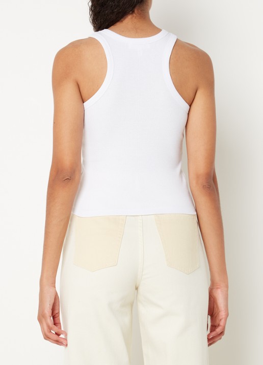 EDITED Lucia ribgebreide cropped tanktop in biologisch katoenblend - achterkant wit