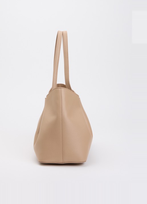 Elleme Dimple M schoudertas van leer - detail 4 beige