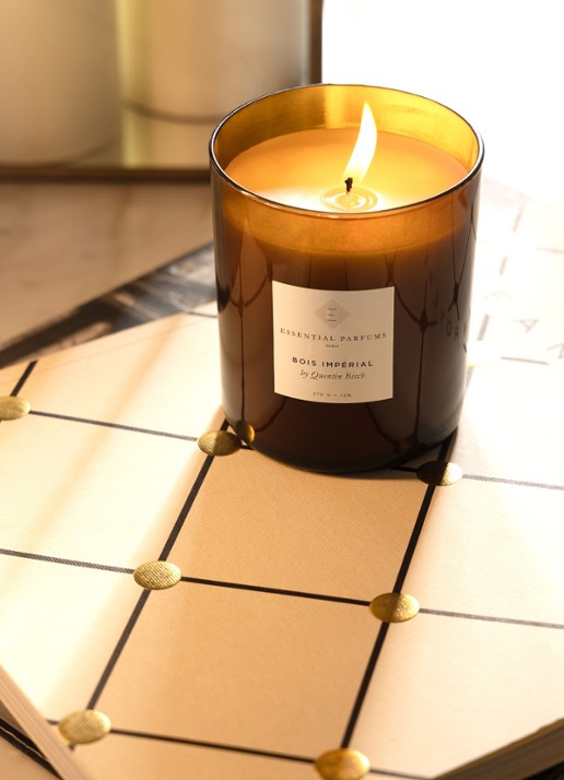Essential Parfums Bois Impérial Scented Candle - geurkaars 270gr - detail 3 undefined