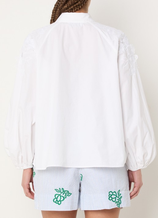 Essentiel Antwerp Blouse met bloemborduring en vlindermouwen - achterkant wit