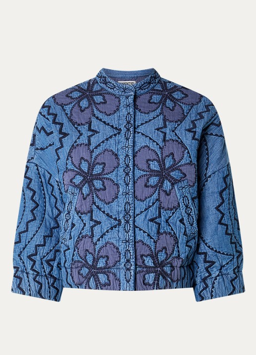 Essentiel Antwerp Jack met quilt patroon en steekzakken - voorkant 3 blauw