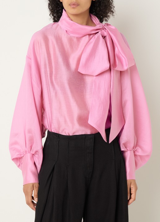 Essentiel Antwerp Karismatic top met sjaalkraag - detail roze