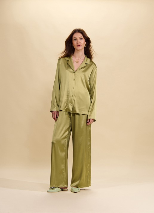 Essenza Elodie loungetop met glanzende finish - detail 3 groen