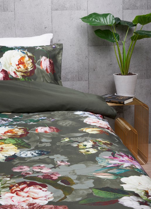Essenza Fleur katoensatijn dekbedovertrekset met bloemendessin 210TC - inclusief kussenslopen - detail 2 groen