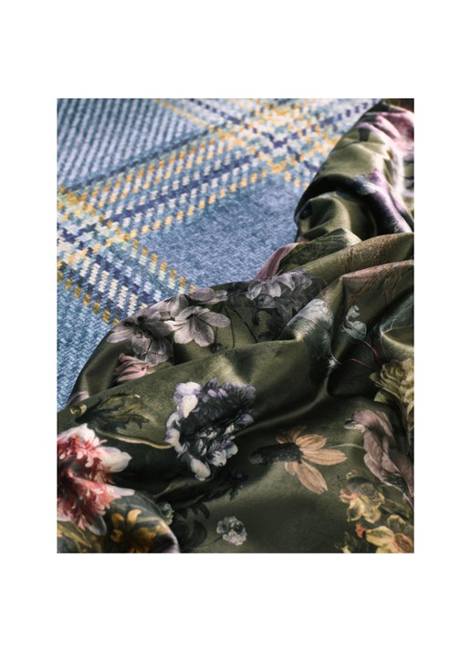 Essenza Isabelle plaid met bloemenprint 170 x 135 cm - detail mosgroen