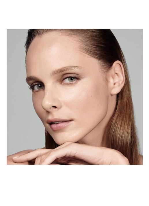 Estée Lauder Futurist Hydra Rescue Moisturizing Make-up SPF45 - foundation - detail 5 1w2 sand