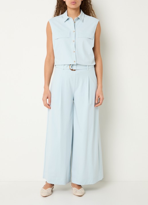 Expresso Mouwloze blouse  - voorkant 2 lichtblauw