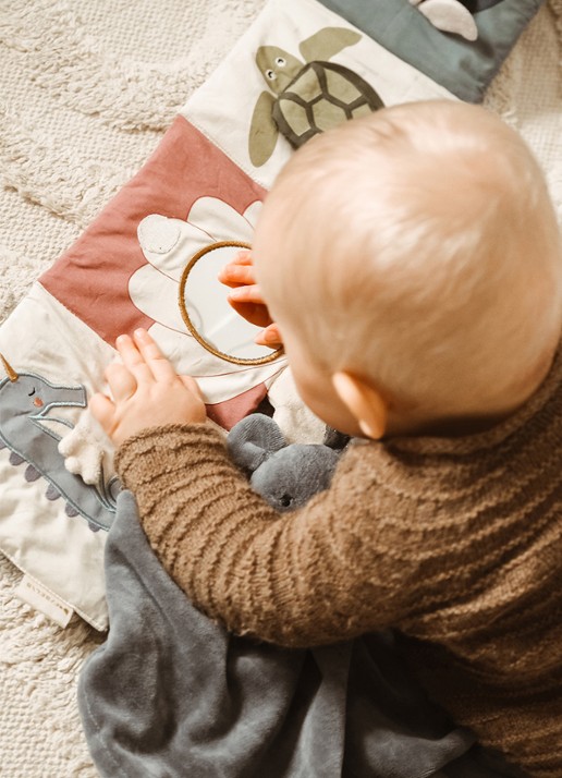Fabelab Sea babyboekje - voorkant 2 gebroken wit