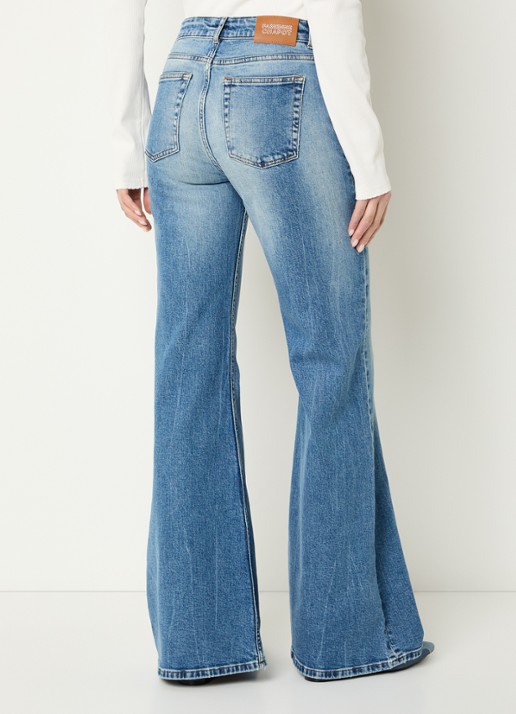 Fabienne Chapot Vic high waist flared jeans met medium wassing - achterkant 5 indigo