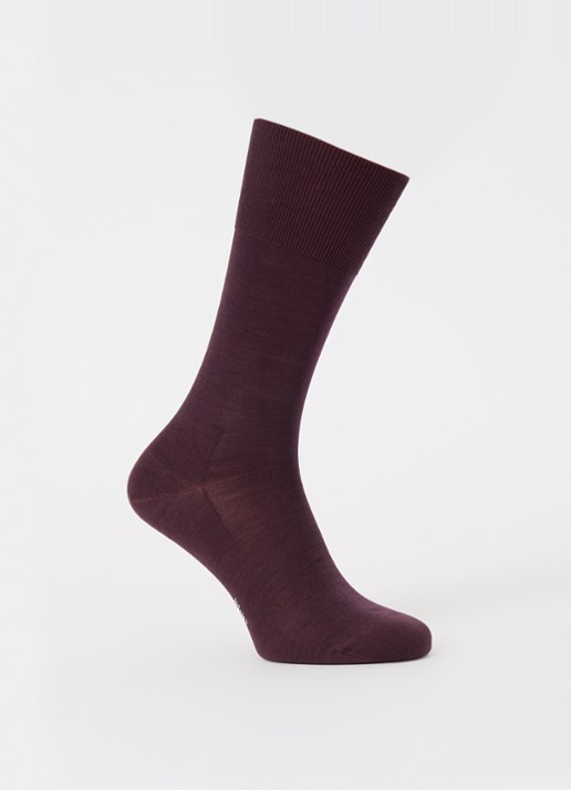 Falke Climawool sokken in scheerwolblend - voorkant bordeauxrood