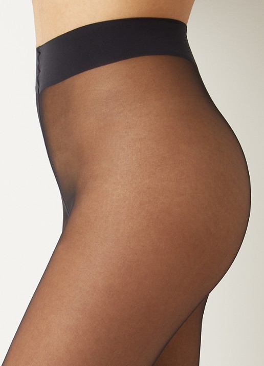 Falke Matt Deluxe panty in 20 denier - detail 4 zwart