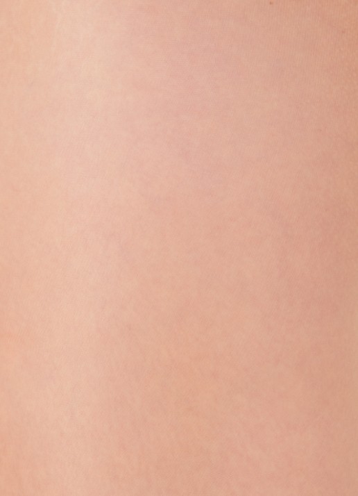 Falke Seidenglatt panty in 15 denier - detail 3 beige