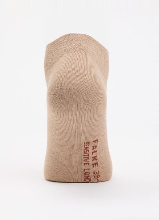Falke Sensitive London sneakersokken met logo - voorkant 3 beige