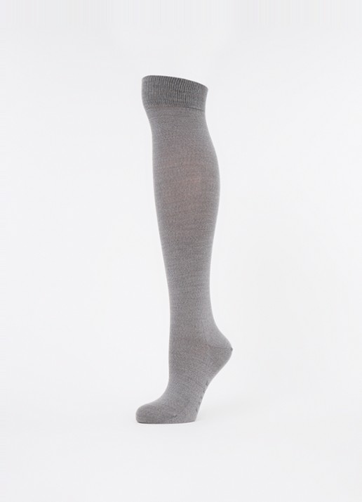 Falke Softmerino kniekousen in scheerwolblend - detail 3 lichtgrijs