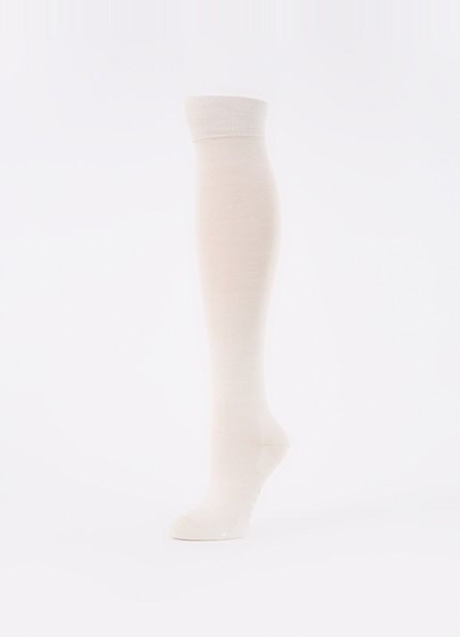 Falke Softmerino kniekousen in scheerwolblend - detail gebroken wit