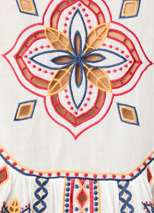 Farm Rio Marys tuniek met opengewerkt dessin en strikkraag - detail 3 gebroken wit