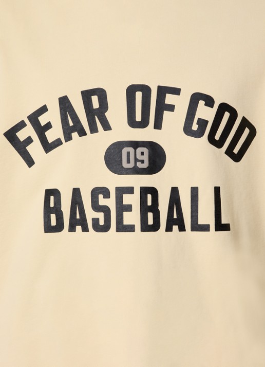Fear of God 09 hoodie met front- en backprint - detail 4 lichtgeel