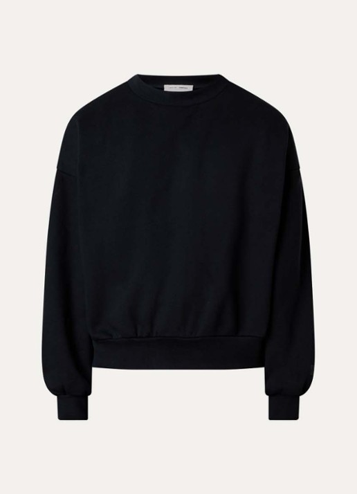 Fear of God Essentials AS25 sweater met flock logoprint - voorkant zwart