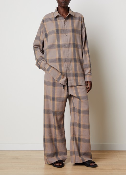 Fear of God Essentials Blouse met ruitdessin - voorkant 2 donkerbeige